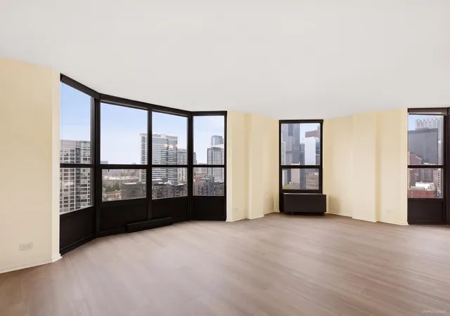 Photo 3 of Condo for sale at 901 S Plymouth Ct #1905, Chicago, IL 60605 | MLS# 12795983 | Listing updated on 2026-10-30