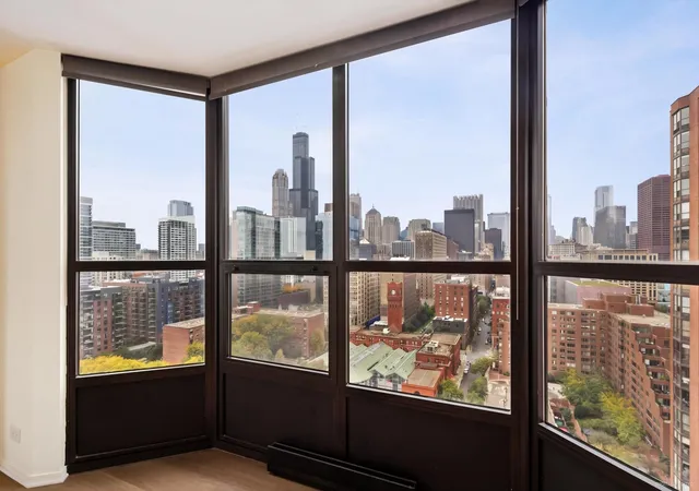 Photo 4 of Condo for sale at 901 S Plymouth Ct #1905, Chicago, IL 60605 | MLS# 12795983 | Listing updated on 2026-10-30