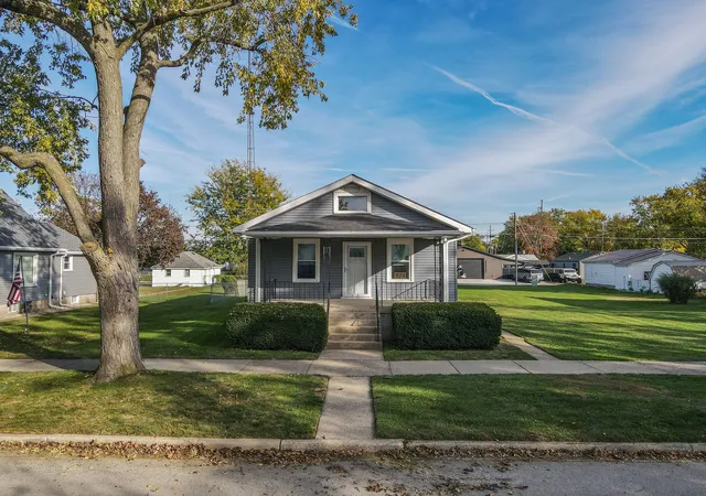 Photo 2 of Single family home for sale at 474 S Wabash Ave, Bradley, IL 60915 | MLS# 12795986 | Listing updated on 2026-10-28