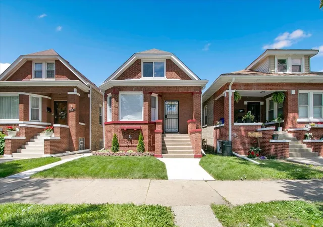 Photo 1 of Single family home for sale at 1244 W 96th Street, Chicago, IL 60643 | MLS# 12796026 | Listing updated on 2026-10-28