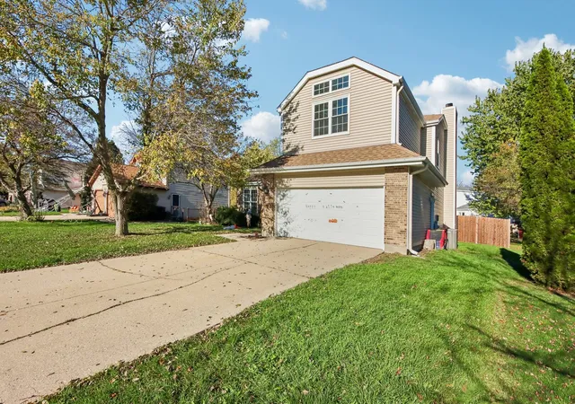Photo 2 of Single family home for sale at 1704 N Donovan St, Mc Henry, IL 60050 | MLS# 12796061 | Listing updated on 2026-10-30