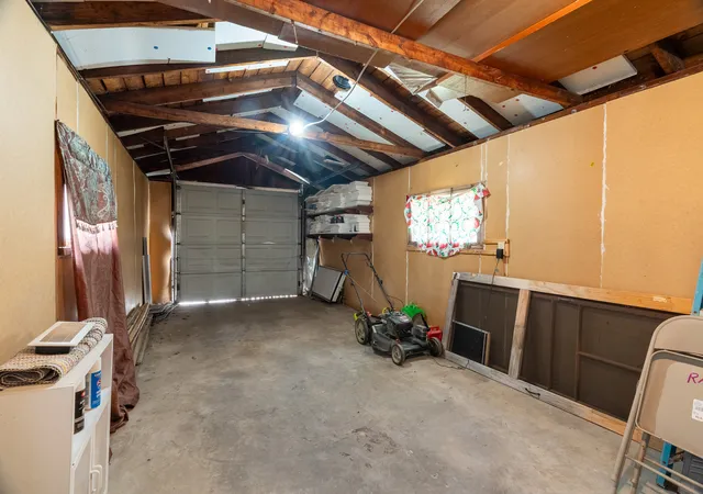 Photo 3 of Single family home for sale at 700 N Almond St, Carbondale, IL 62901 | MLS# 12796068 | Listing updated on 2026-10-28