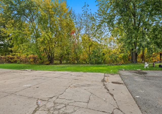 Photo 3 of Multi family home for sale at 1115 Kane St, Aurora, IL 60505 | MLS# 12796087 | Listing updated on 2026-10-28