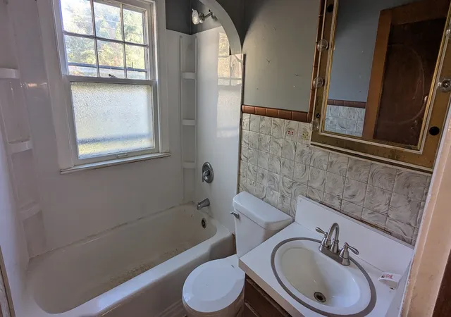 Photo 2 of Single family home for sale at 1055 23rd Avenue, Rock Island, IL 61201 | MLS# 12796103 | Listing updated on 2026-10-28