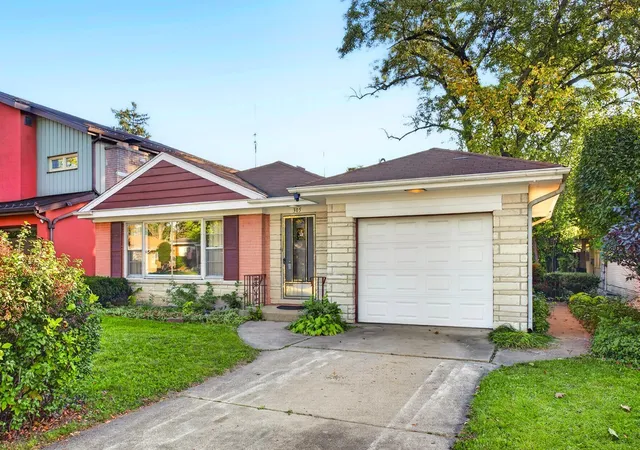 Photo 1 of Single family home for sale at 305 N Rose Ave, Park Ridge, IL 60068 | MLS# 12796134 | Listing updated on 2026-10-29
