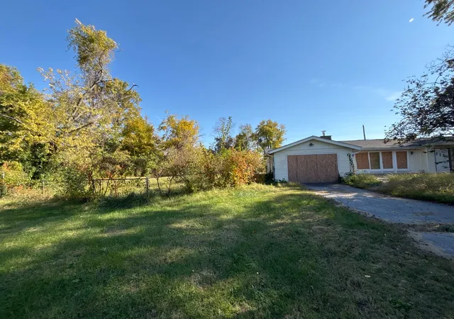 Photo 1 of Single family home for sale at 2113 Poplar St, Cahokia, IL 62206 | MLS# 12796143 | Listing updated on 2026-10-28