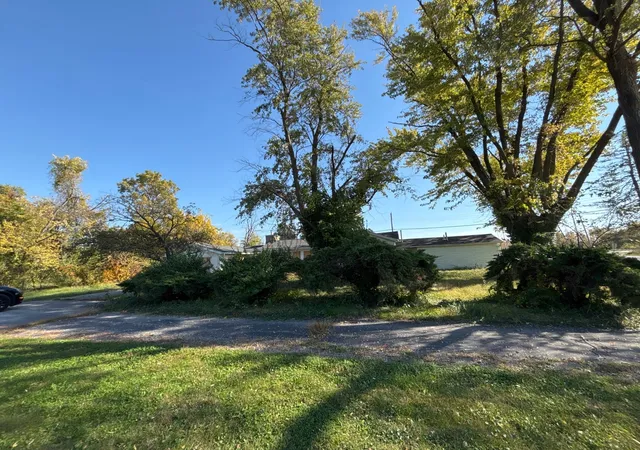 Photo 2 of Single family home for sale at 2113 Poplar St, Cahokia, IL 62206 | MLS# 12796143 | Listing updated on 2026-10-28