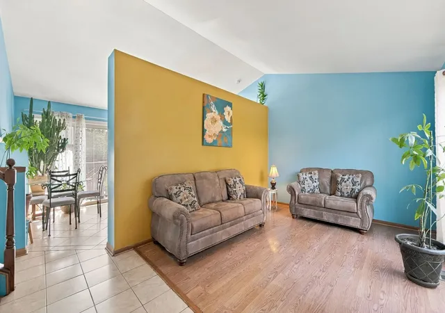 Photo 3 of Single family home for sale at 362 Meadowlark Dr, Bolingbrook, IL 60440 | MLS# 12796170 | Listing updated on 2026-10-29