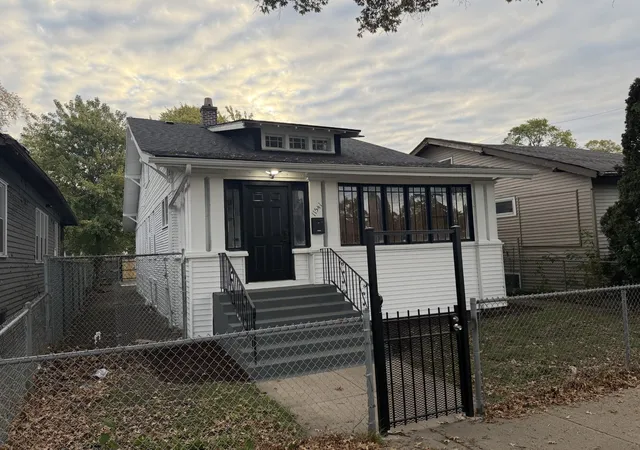 Photo 2 of Single family home for sale at 11541 S Wallace St, Chicago, IL 60628 | MLS# 12796173 | Listing updated on 2026-10-28