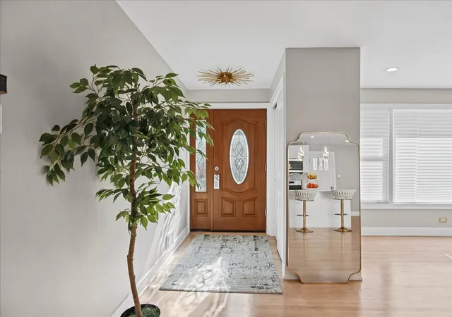 Photo 1 of Single family home for sale at 15265 Drexel Ave, South Holland, IL 60473 | MLS# 12796177 | Listing updated on 2026-10-29
