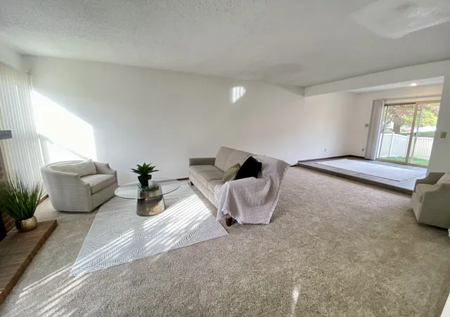 Photo 4 of Townhouse for sale at 28 Colony W Dr, Champaign, IL 61820 | MLS# 12796191 | Listing updated on 2026-10-28