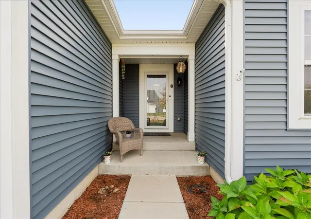 Photo 4 of Single family home for sale at 913 Freeman St, Plano, IL 60545 | MLS# 12796198 | Listing updated on 2026-10-29