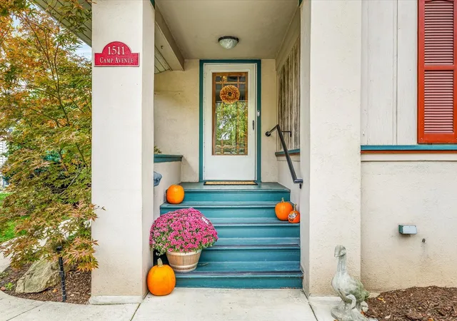 Photo 4 of Single family home for sale at 1511 Camp Ave, Rockford, IL 61103 | MLS# 12796203 | Listing updated on 2026-10-28