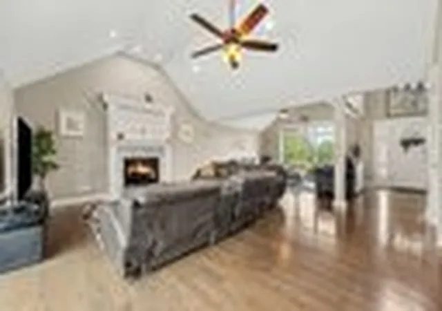 Photo 2 of Single family home for sale at 22620 Hunters Trl, Frankfort, IL 60423 | MLS# 12796243 | Listing updated on 2026-10-29
