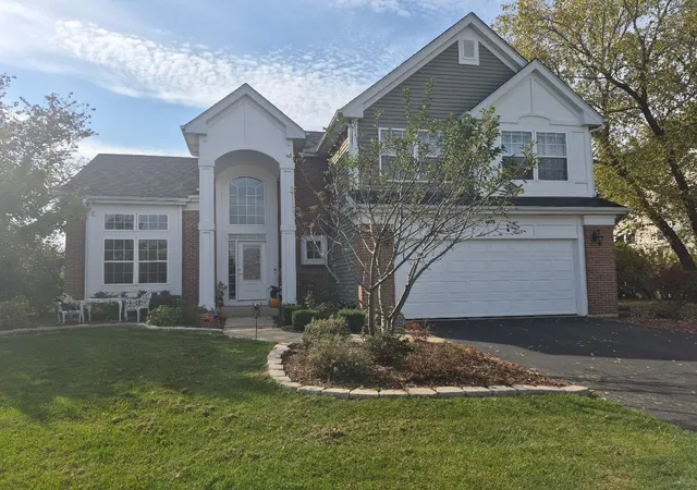 Photo 1 of Single family home for sale at 1606 Cottonwood Trl, Yorkville, IL 60560 | MLS# 12796285 | Listing updated on 2026-10-29