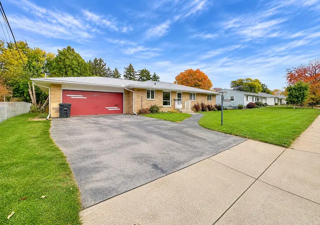 Photo 2 of Single family home for sale at 3237 26th Avenue, Rock Island, IL 61201 | MLS# 12796289 | Listing updated on 2026-10-28