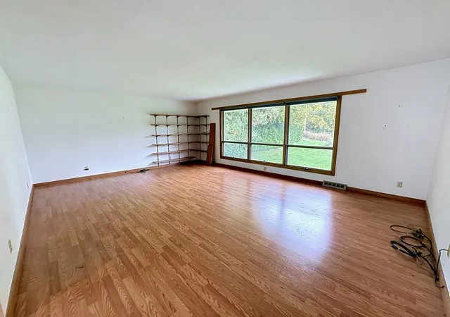 Photo 3 of Single family home for sale at 3237 26th Avenue, Rock Island, IL 61201 | MLS# 12796289 | Listing updated on 2026-10-28