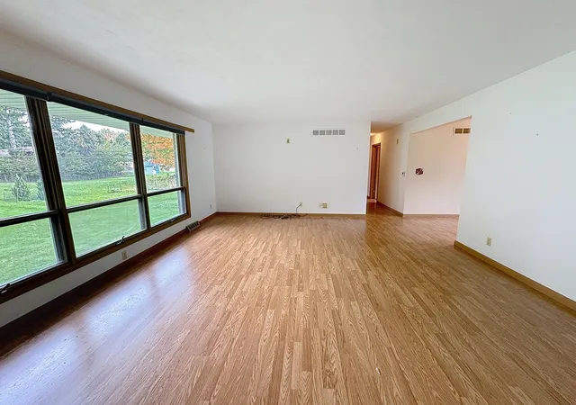 Photo 4 of Single family home for sale at 3237 26th Avenue, Rock Island, IL 61201 | MLS# 12796289 | Listing updated on 2026-10-28