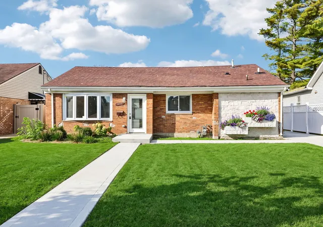 Photo 1 of Single family home for sale at 452 Granville Ave, Hillside, IL 60162 | MLS# 12796310 | Listing updated on 2026-10-29