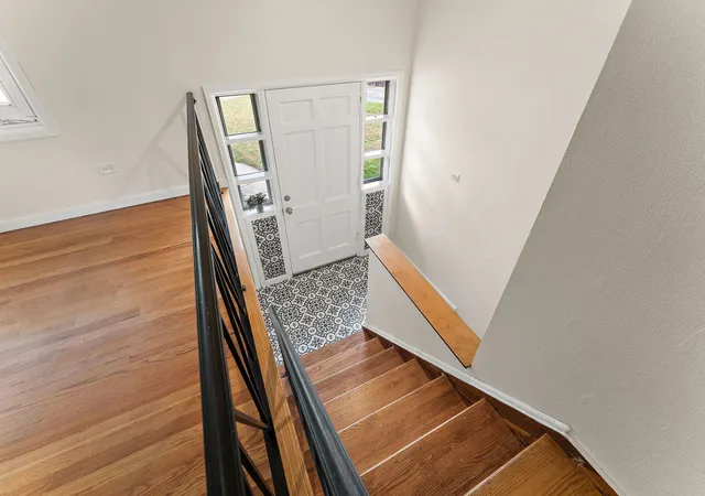 Photo 3 of Single family home for sale at 108 Cora Ct, Thornton, IL 60476 | MLS# 12796370 | Listing updated on 2026-10-29