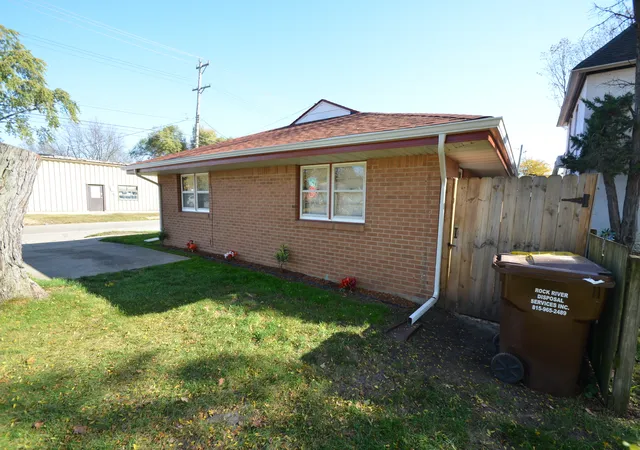 Photo 3 of Multi family home for sale at 1618 Fulton Ave, Rockford, IL 61103 | MLS# 12796381 | Listing updated on 2026-10-28