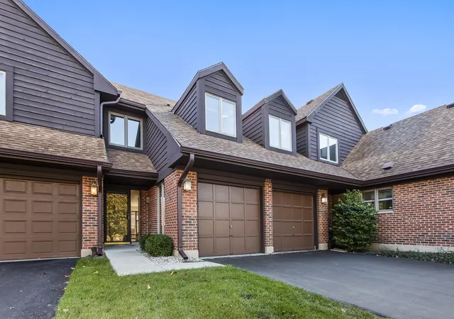 Townhouse for sale at 4102 Picardy Dr, Northbrook, IL 60062 | MLS# 12796476