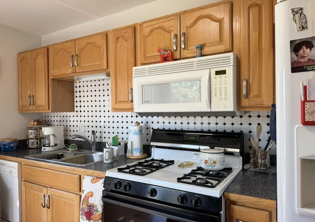 Photo 2 of Condo for sale at 411 N Thornwood Dr #411, Mc Henry, IL 60050 | MLS# 12796501 | Listing updated on 2026-10-28