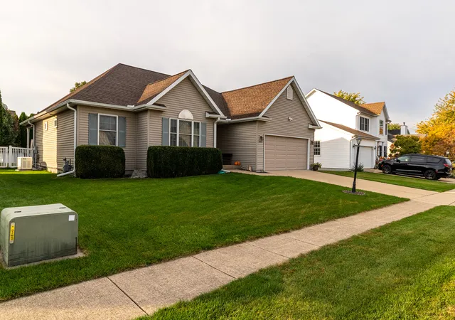 Photo 1 of Single family home for sale at 1506 Willow, Washington, IL 61571 | MLS# 12796527 | Listing updated on 2026-10-29