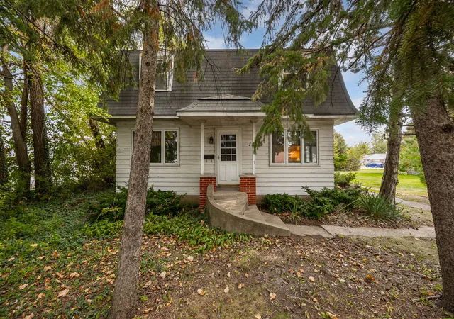 Photo 1 of Single family home for sale at 11115 S Oak Park Ave, Worth, IL 60482 | MLS# 12796539 | Listing updated on 2026-10-29