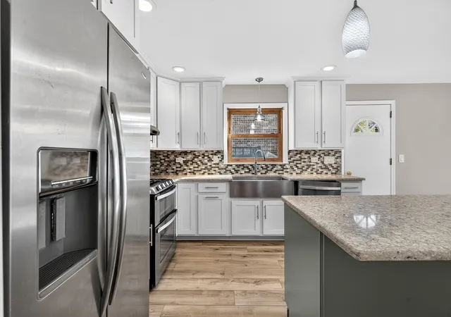 Photo 2 of Single family home for sale at 3848 W 107th Street, Chicago, IL 60655 | MLS# 12796543 | Listing updated on 2026-10-29