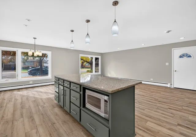 Photo 4 of Single family home for sale at 3848 W 107th Street, Chicago, IL 60655 | MLS# 12796543 | Listing updated on 2026-10-29
