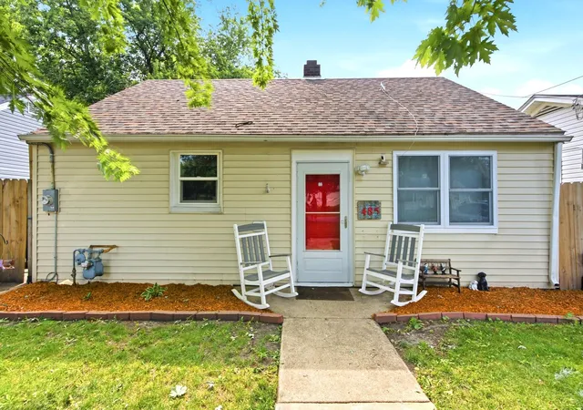 Single family home for sale at 485 N River St, Montgomery, IL 60538 | MLS# 12796544
