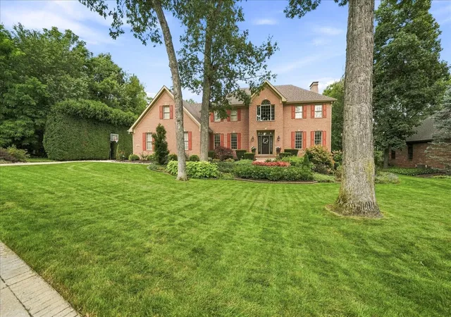 Single family home for sale at 39 Edinburgh St, Valparaiso, IN 46385 | MLS# 12796565