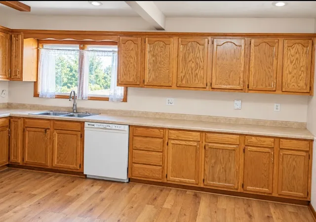 Photo 3 of Single family home for sale at 108 E 7th Street, Tilton, IL 61833 | MLS# 12796579 | Listing updated on 2026-10-29