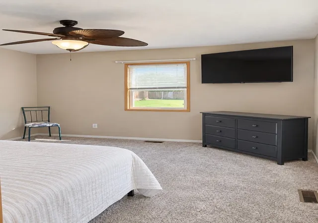 Photo 4 of Single family home for sale at 108 E 7th Street, Tilton, IL 61833 | MLS# 12796579 | Listing updated on 2026-10-29