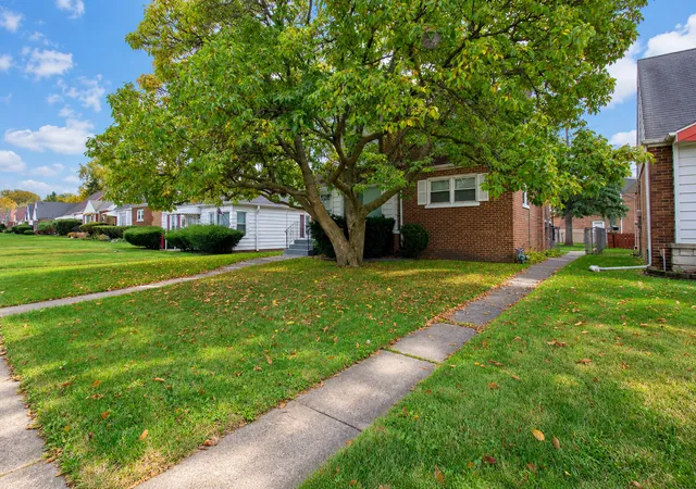 Photo 2 of Single family home for sale at 117 163rd Street, Calumet City, IL 60409 | MLS# 12796597 | Listing updated on 2026-10-28