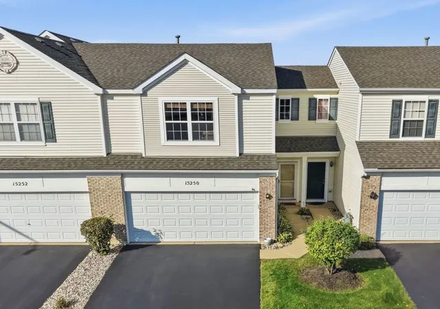 Photo 1 of Townhouse for sale at 15250 Kenmare Cir, Manhattan, IL 60442 | MLS# 12796599 | Listing updated on 2026-10-28