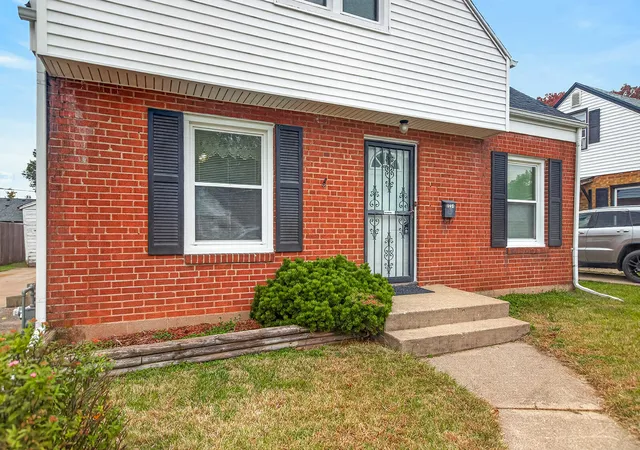 Photo 2 of Single family home for sale at 2231 Custer Ave, Rockford, IL 61103 | MLS# 12796604 | Listing updated on 2026-10-29