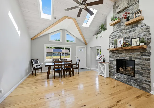 Photo 1 of Single family home for sale at 308 Beach Dr, Algonquin, IL 60102 | MLS# 12796626 | Listing updated on 2026-10-29