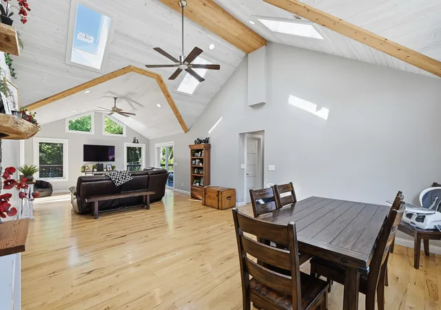 Photo 3 of Single family home for sale at 308 Beach Dr, Algonquin, IL 60102 | MLS# 12796626 | Listing updated on 2026-10-29
