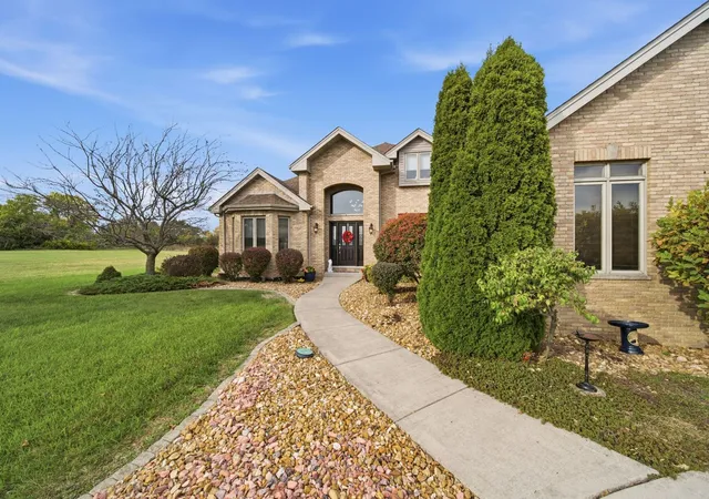 Photo 1 of Single family home for sale at 6936 Foss Rd, Monee, IL 60449 | MLS# 12796680 | Listing updated on 2026-10-30