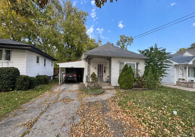 Photo 2 of Single family home for sale at 1324 Ridge Rd, Homewood, IL 60430 | MLS# 12796708 | Listing updated on 2026-10-30