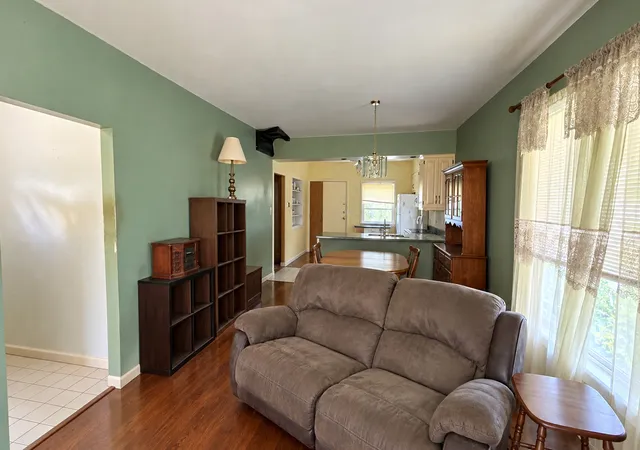Photo 3 of Single family home for sale at 1324 Ridge Rd, Homewood, IL 60430 | MLS# 12796708 | Listing updated on 2026-10-30