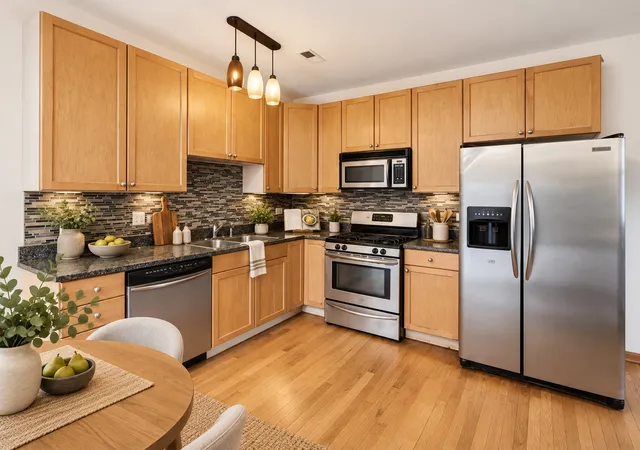 Listing Photo 1 - Condo for sale in building located at 1469 E 69Th St, Chicago, IL 60637 - Unit #2