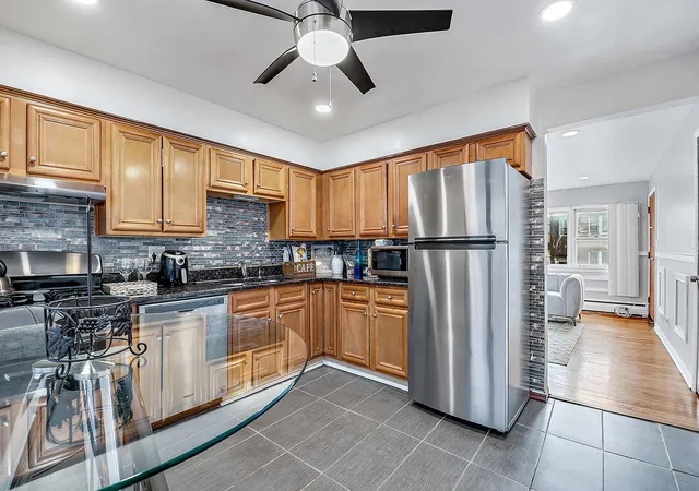Photo 3 of Condo for sale at 2 Le Moyne Pkwy #2N, Oak Park, IL 60302 | MLS# 12796744 | Listing updated on 2026-10-29