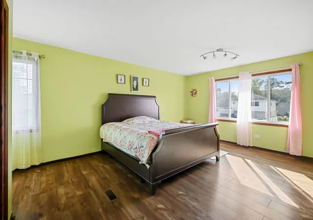 Photo 4 of Single family home for sale at 16442 Turner Ave, Markham, IL 60428 | MLS# 12796751 | Listing updated on 2026-10-29