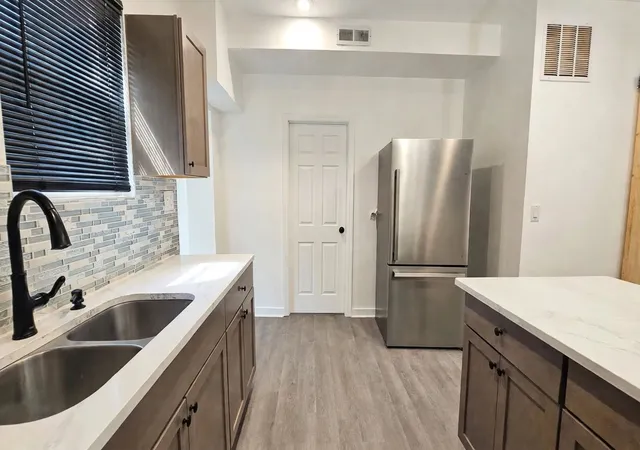 Photo 4 of Single family home for sale at 8204 S Muskegon Ave, Chicago, IL 60617 | MLS# 12796760 | Listing updated on 2026-10-29
