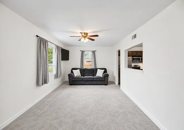 Photo 4 of Single family home for sale at 18627 Palmer Cir, Homewood, IL 60430 | MLS# 12796773 | Listing updated on 2026-10-30