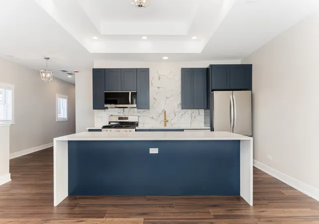 Photo 4 of Single family home for sale at 638 W 47th Street, Chicago, IL 60609 | MLS# 12796792 | Listing updated on 2026-10-29
