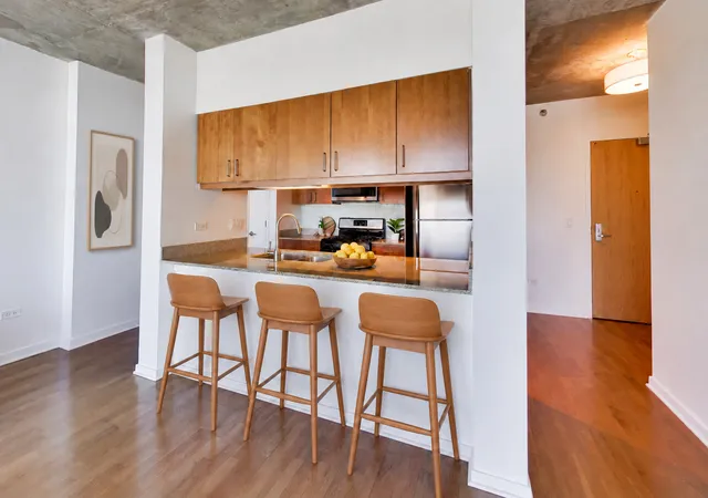 Photo 4 of Condo for sale at 611 S Wells St #1905, Chicago, IL 60607 | MLS# 12796795 | Listing updated on 2026-10-30